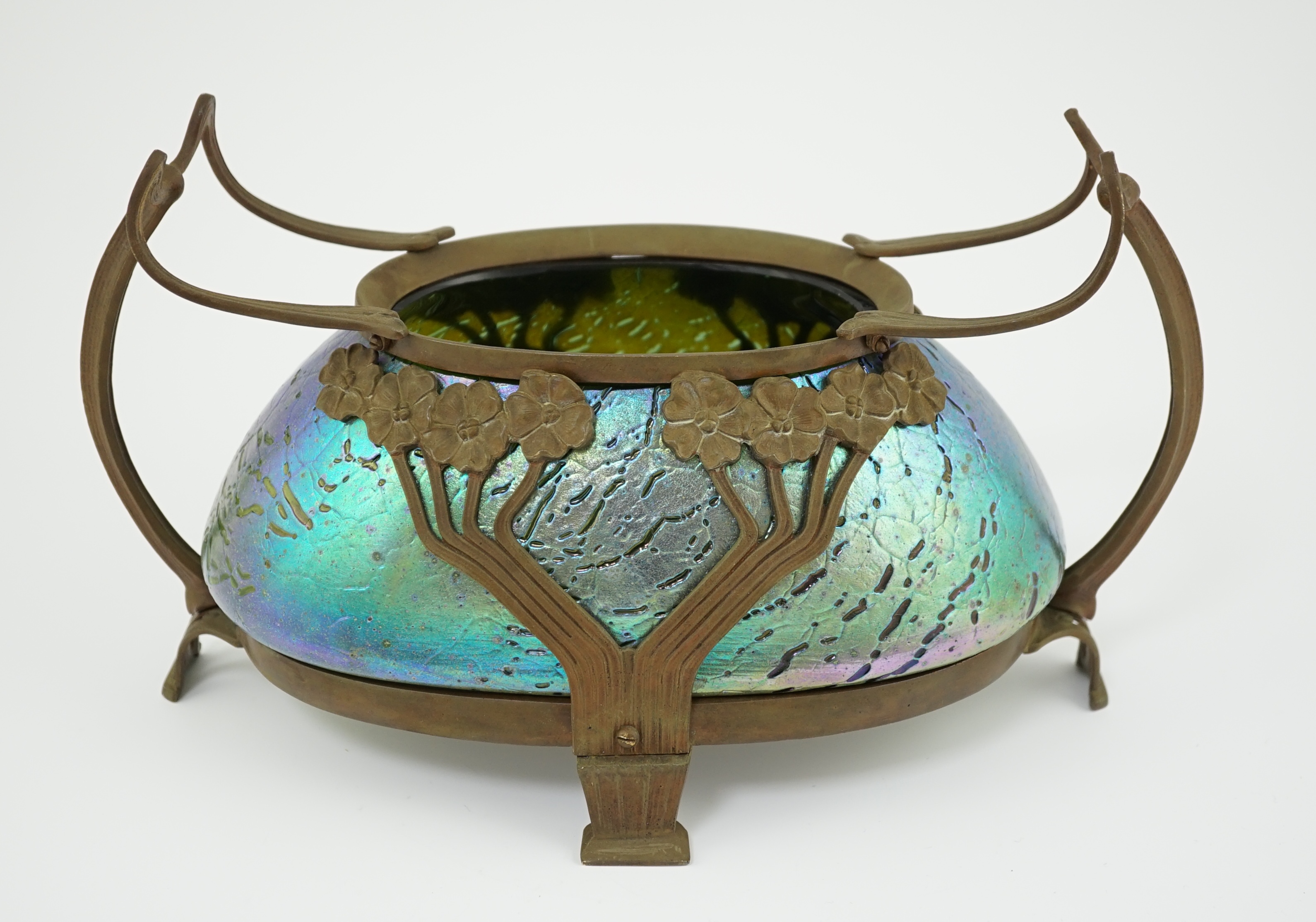 Attributed to Otto Thamm, for Fritz Heckert glassworks. An Art Nouveau (Jugendstil) iridescent glass and bronze mounted bowl, c.1900